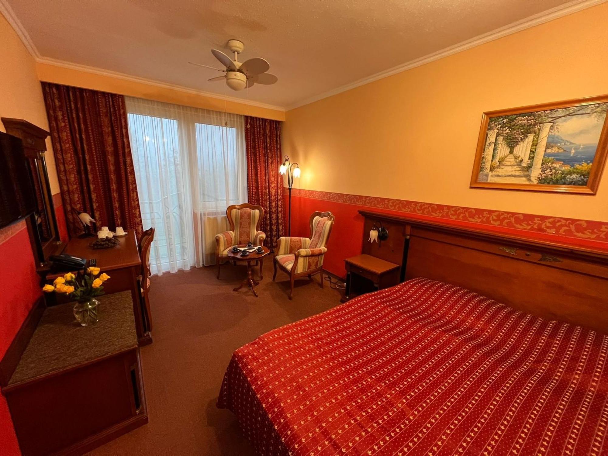 Grand Boutique With Privat Wellnes (adults Only) Hotel 4*