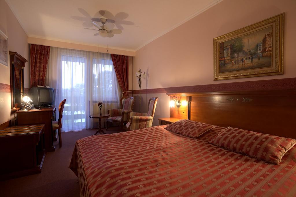 Grand Boutique With Privat Wellnes (adults Only) 4*