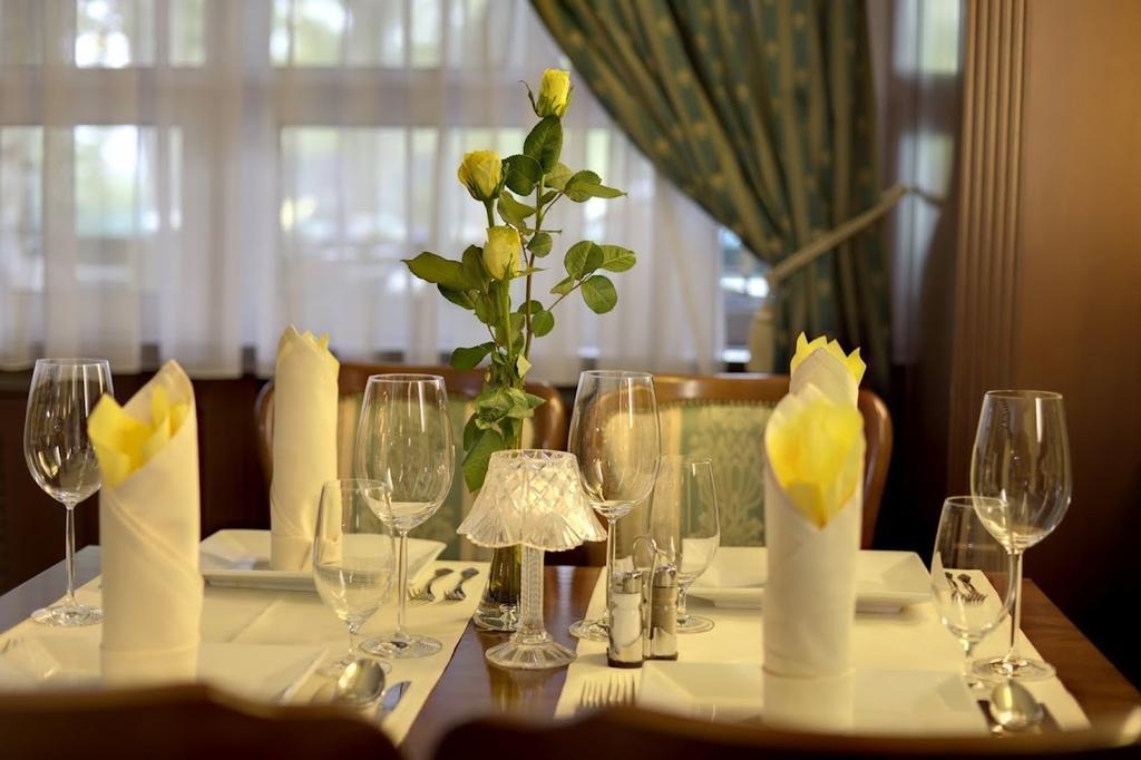 Hotel Grand Boutique With Privat Wellnes (adults Only) Piest'any