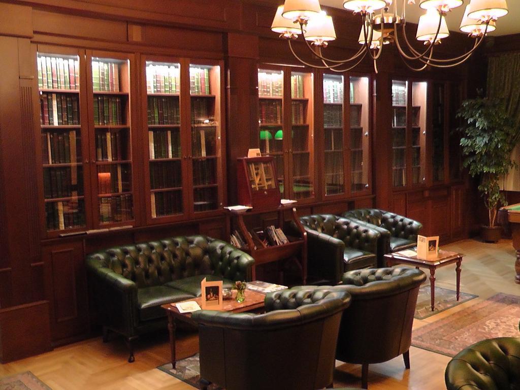 Hotel Grand Boutique With Privat Wellnes (adults Only) 4*