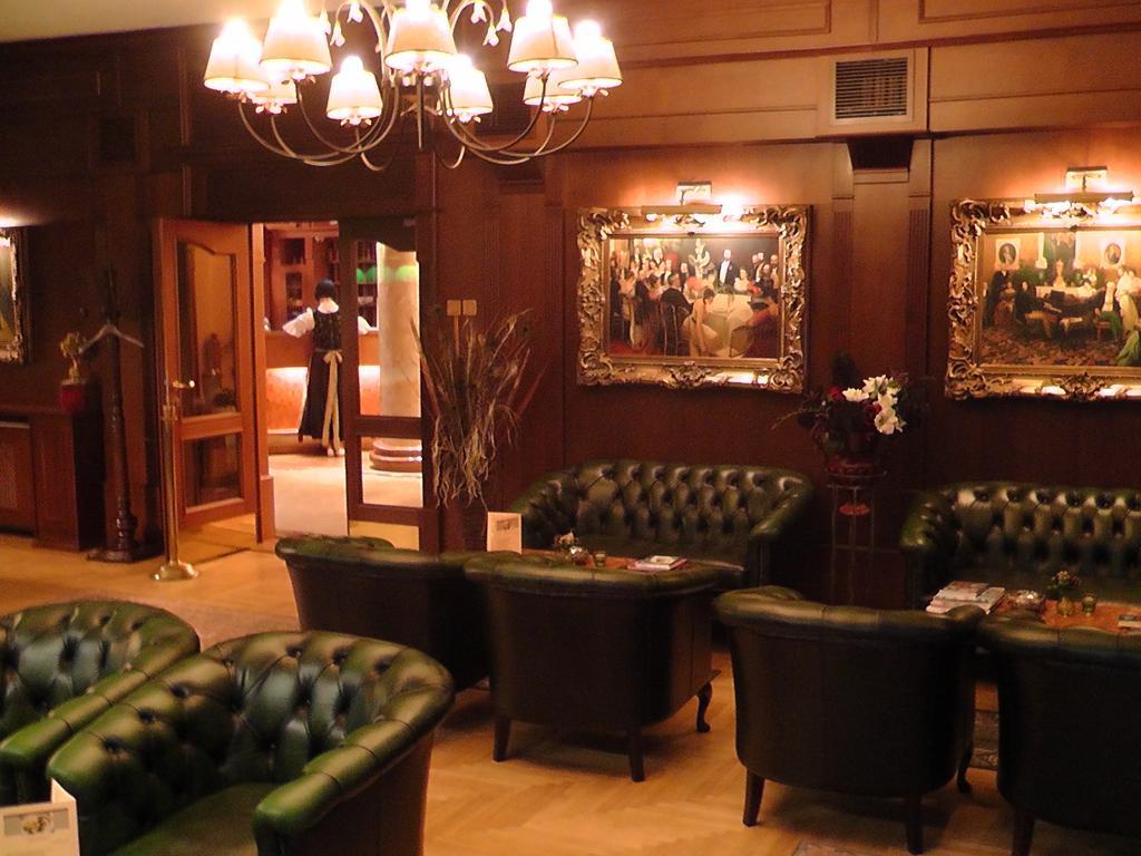Grand Boutique With Privat Wellnes (adults Only) 4* Piest'any